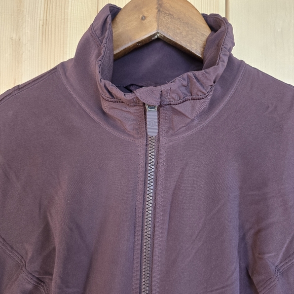 Lululemon Round Trip Jacket Pelt W4AN2S Size 10 - Picture 5 of 11